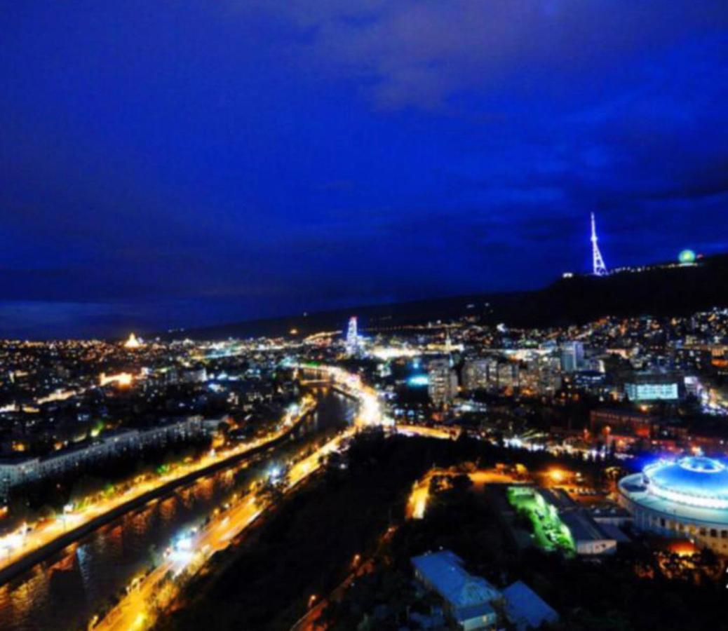 5 Star King David Hotel Apartment Τυφλίδα Εξωτερικό φωτογραφία